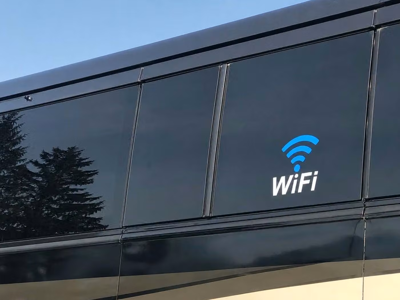 east point 15 passenger minibus wifi