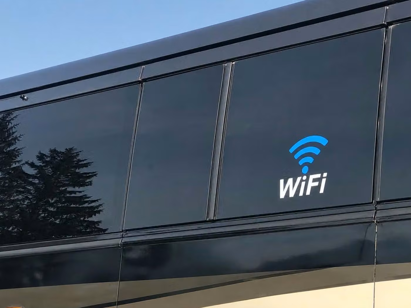 east point 25 passenger minibus wifi