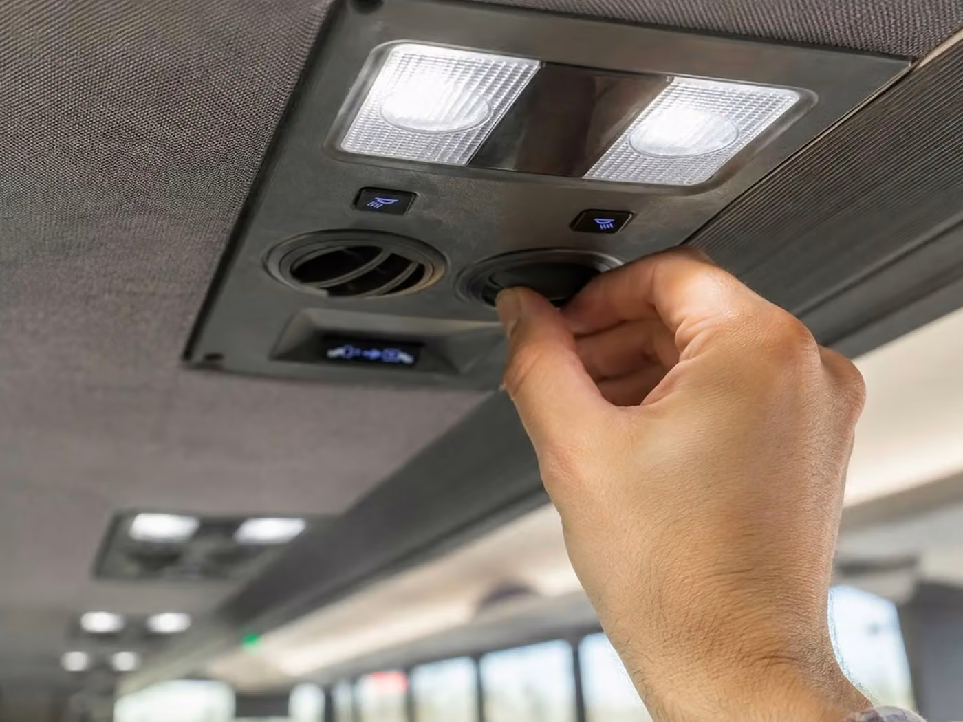 east point 28 passenger minibus air conditioning