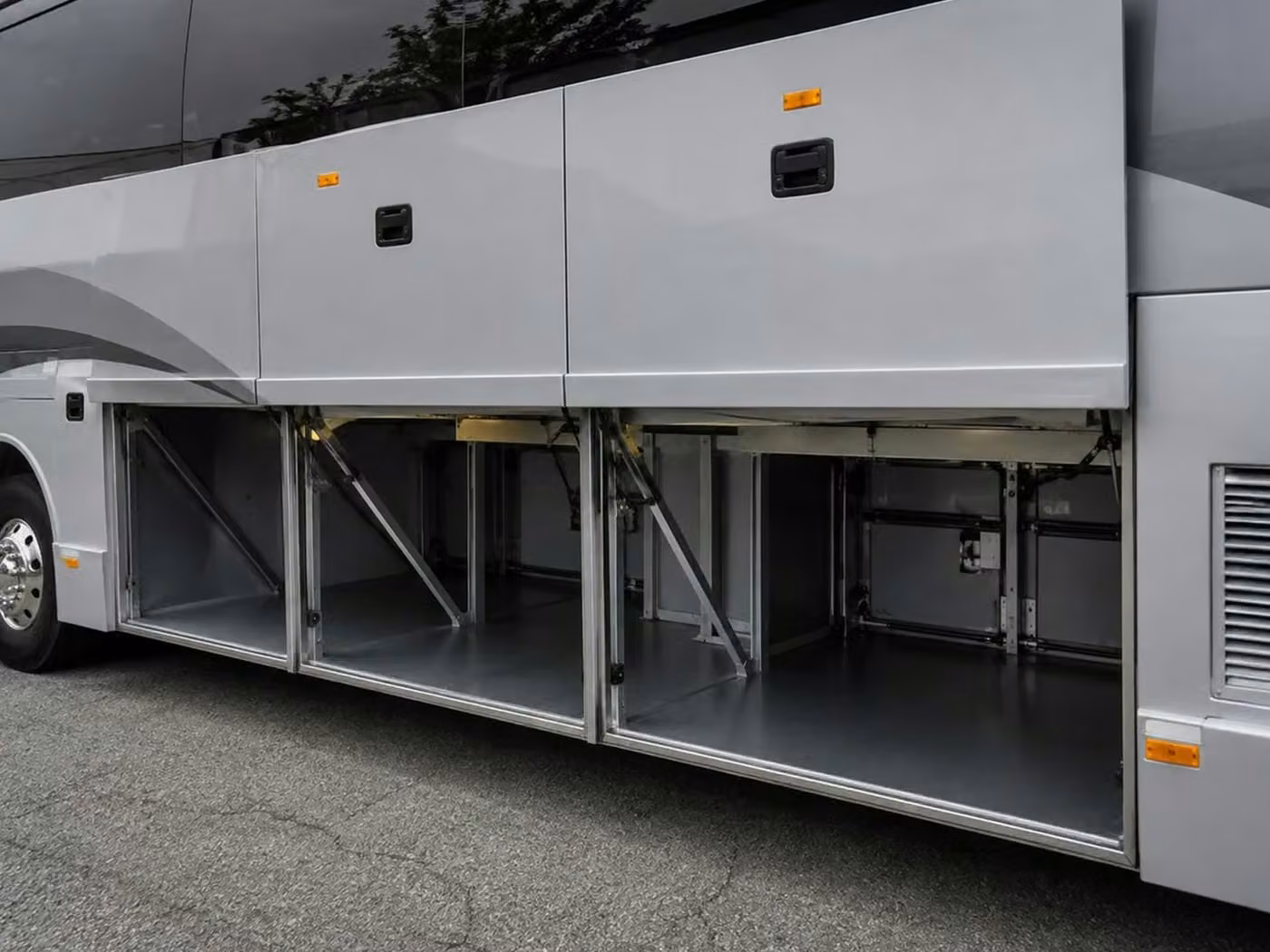 east point 56 passenger charter bus luggage bays